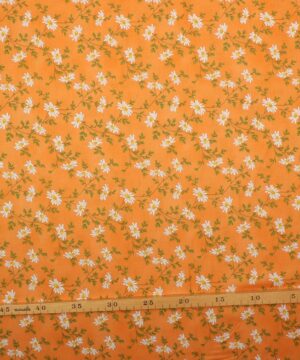 Hvid blomst på orange - Patchwork - Info mangler