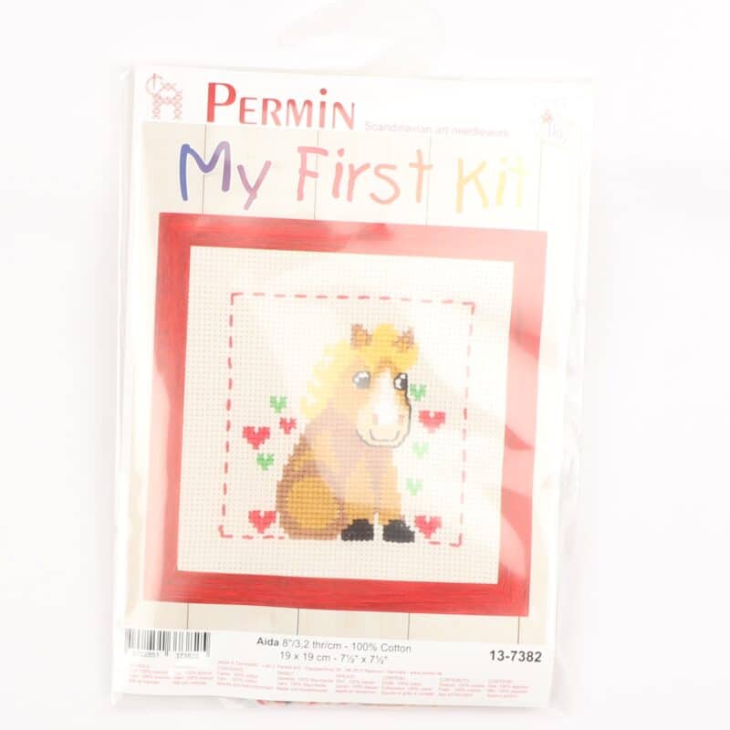 My first kit - Siddende pony 19x19 cm -