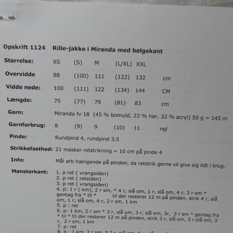 Rille-jakke i Miranda med bølgekant, 1124 -