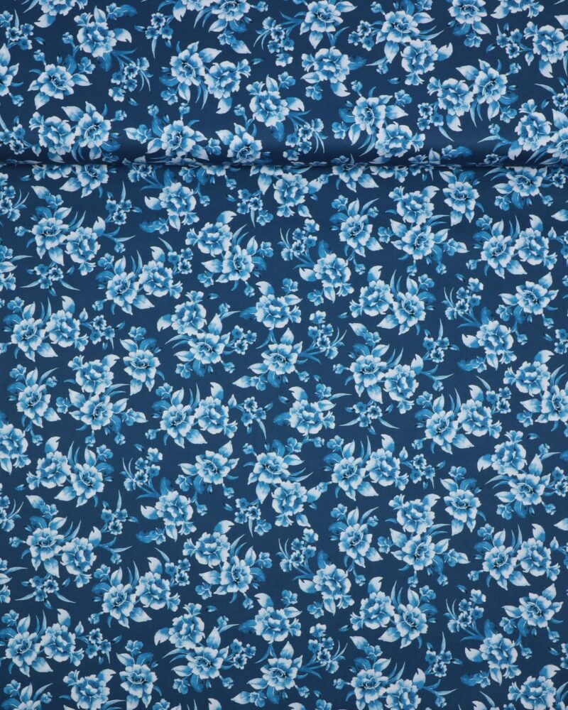 Chinoiserie Garden, hvid/blå blomster - Patchwork - Info mangler