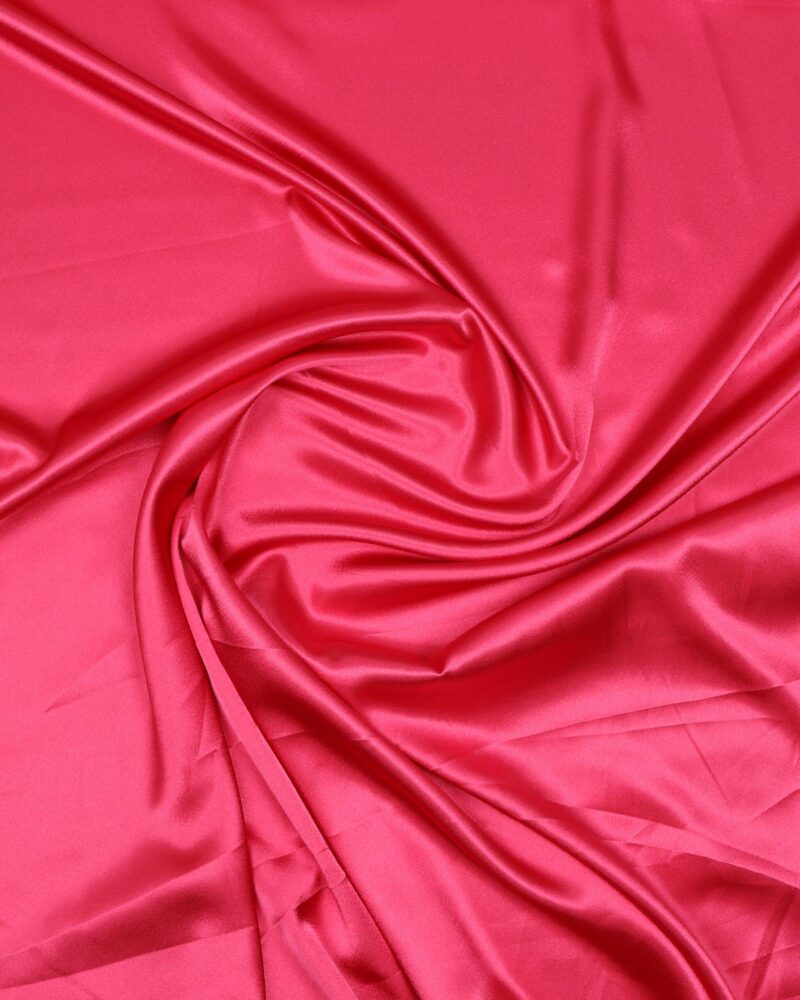 Cerise - Blød satin - Info mangler