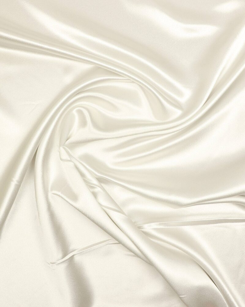 Off-White - Satin - Info mangler