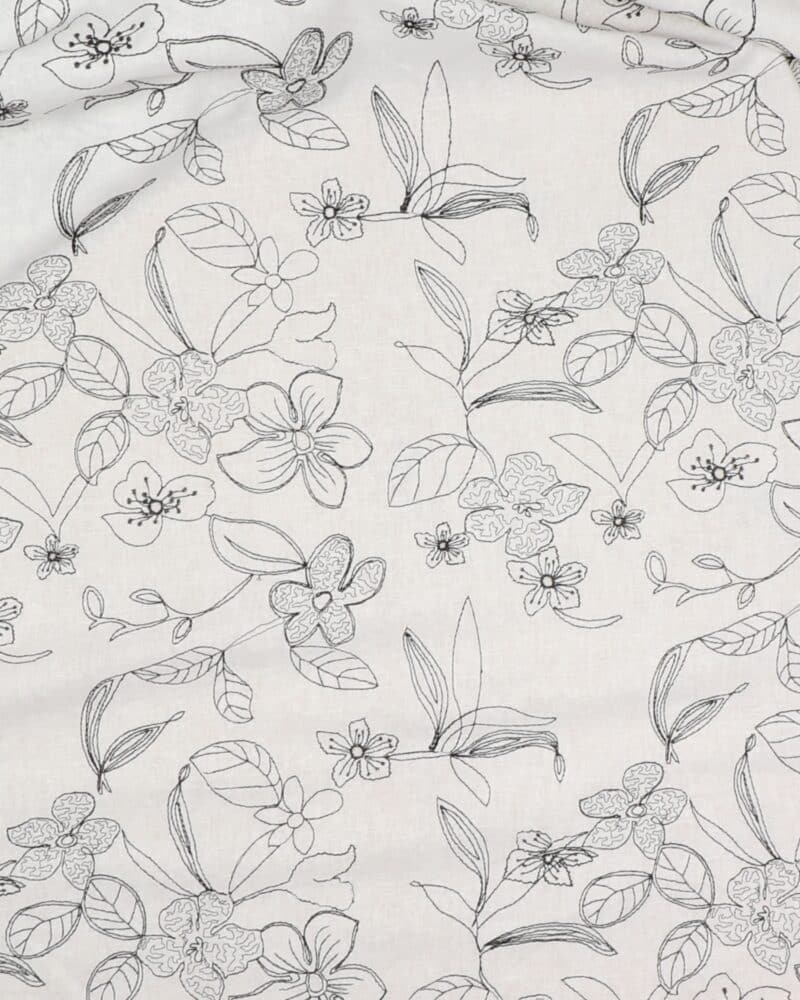 Hør med broderet blomster