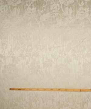 Beige med roser - Info mangler