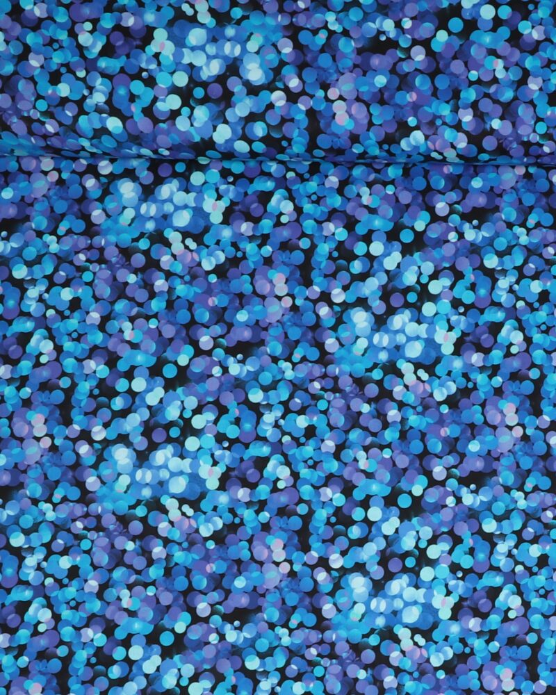 Boblemønster i blå og lilla farver på sort - Patchwork - Timeless Treasures Fabrics of SoHo