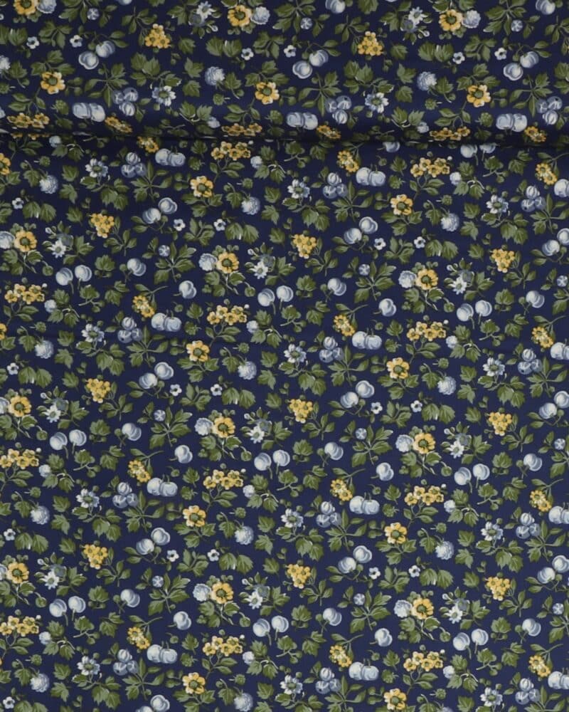 Vilde bær på blå bund - Liberty - Liberty Fabrics