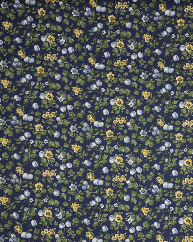 Vilde bær på blå bund - Liberty - Liberty Fabrics