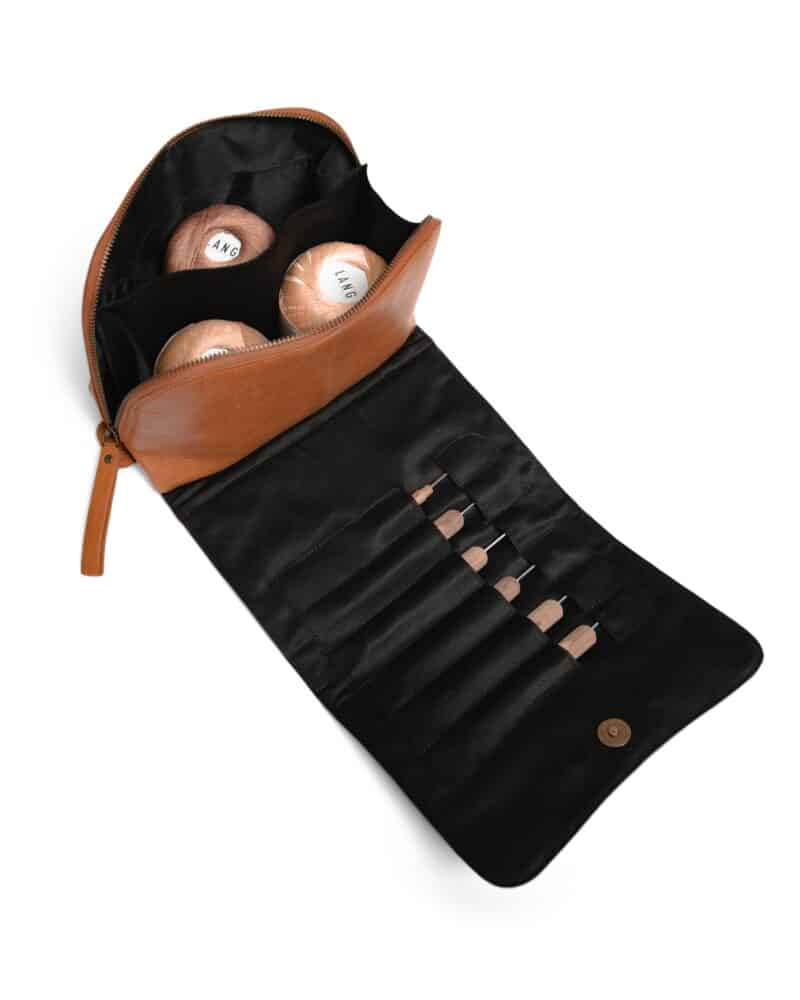 Hazel clutch/hækleetui fra Muud - Muud