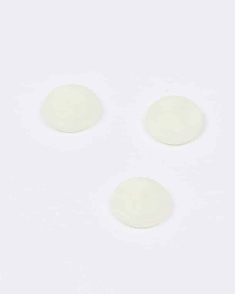 Meleret hvid med 4 huller - 10 mm -