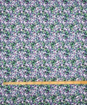 Grønne blomster m. lilla kant - Viskose jersey - Info mangler