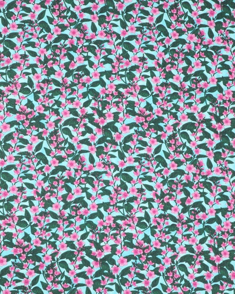 Cerisefarvet blomster på bund af turkise farver - Patchwork - Stoffabrics